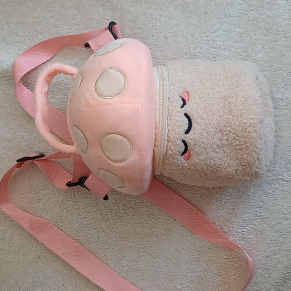 NWOT Urban Outfitters Mushroom Smoko Plush Sherpa Make Up Bag - Picture 2 of 4